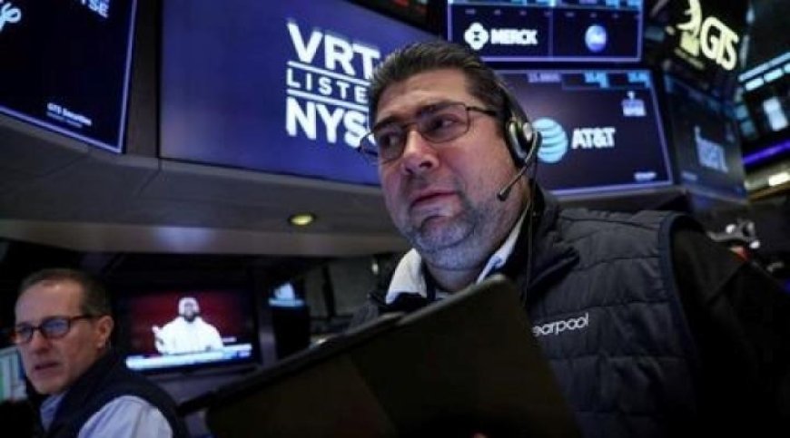 Market Update: U.S. Stock Futures Edge Lower Ahead of Fed Comments