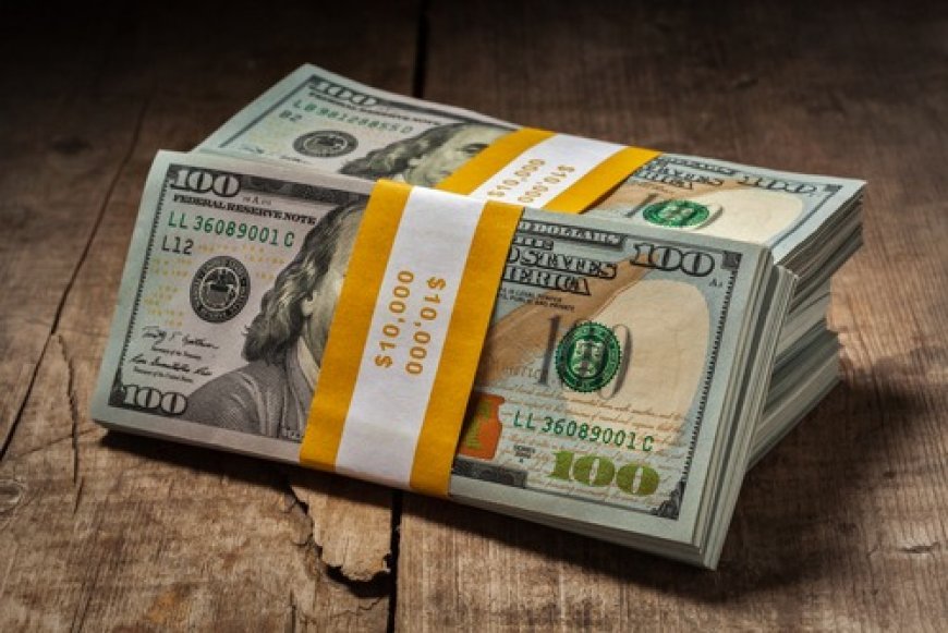 Forex Dollar Dips, Yuan Slides: Market Moves After PBOC's Surprise and Fed Rate Cut Bets