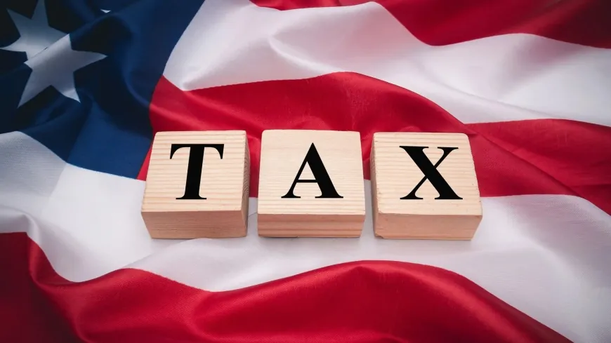 How the 2025 U.S. Tax Law Will Affect Your Income, Family Benefits, and Deductions